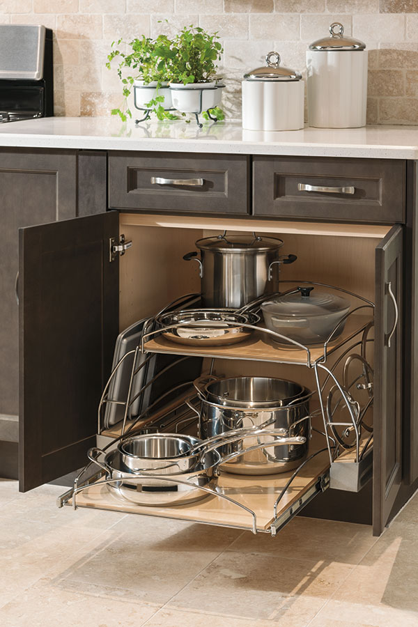 Base with Pots and Pans Organizer - Cardell Cabinetry